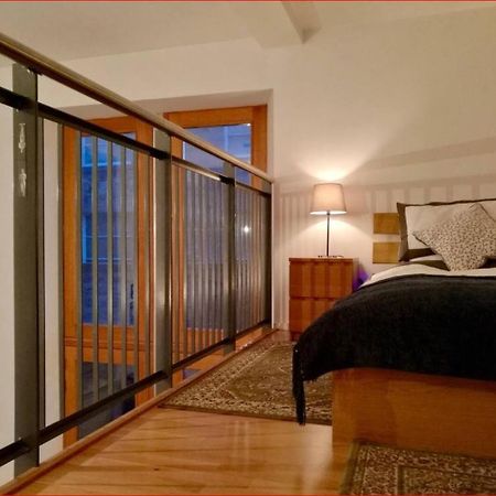 אדינבורו Central Mezzanine Apartment In Historic School מראה חיצוני תמונה